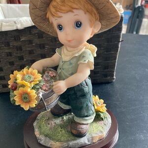 Montefiori Collection Italian Design Boy In Garden W-Flower Bucket  Figurine Vtg